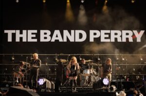The Band Perry signs new recording deal with Big Machine Records